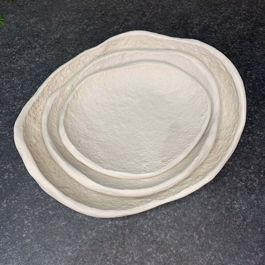 Nesting rock plates - Sand and water