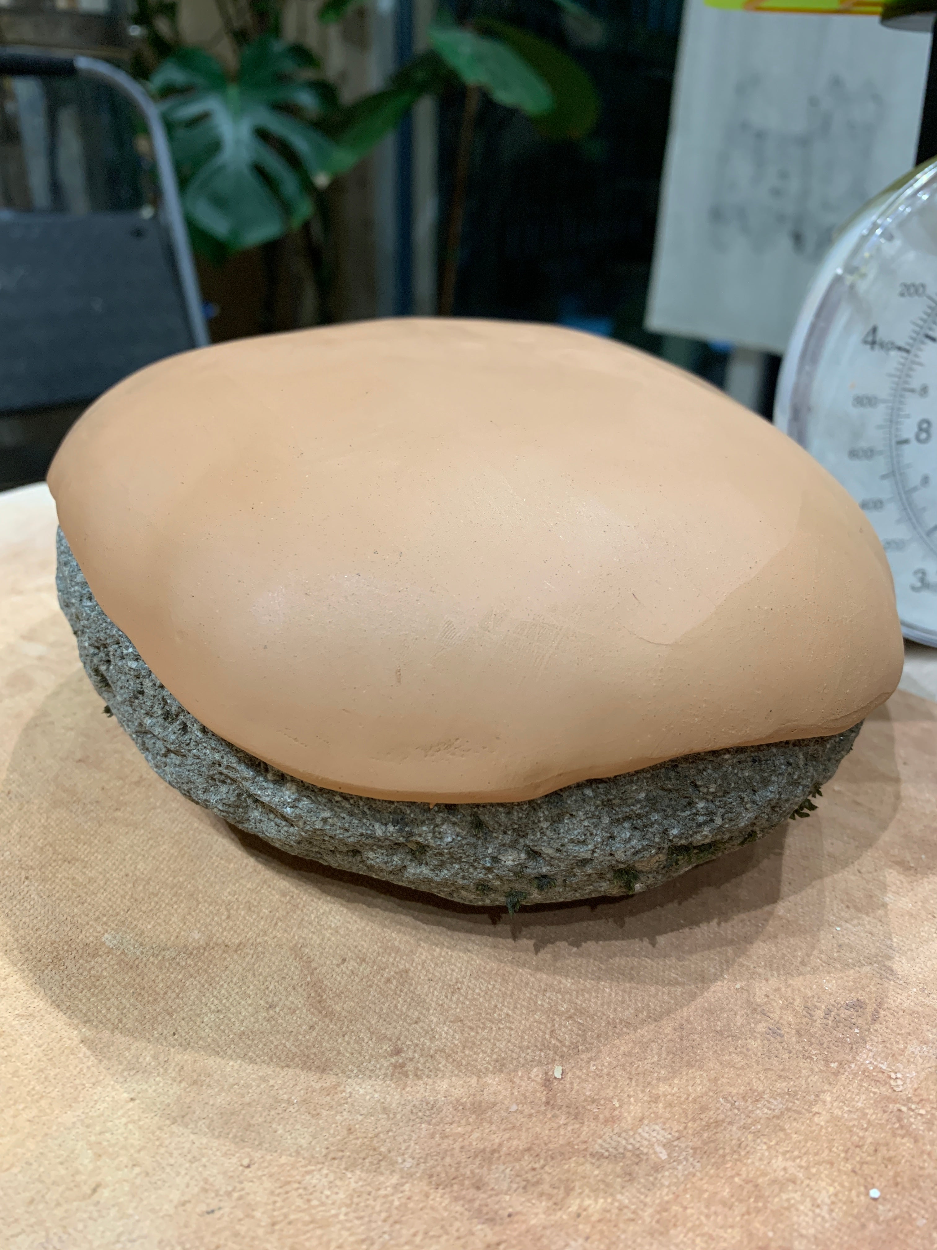 Nesting rock plates - Sand and water