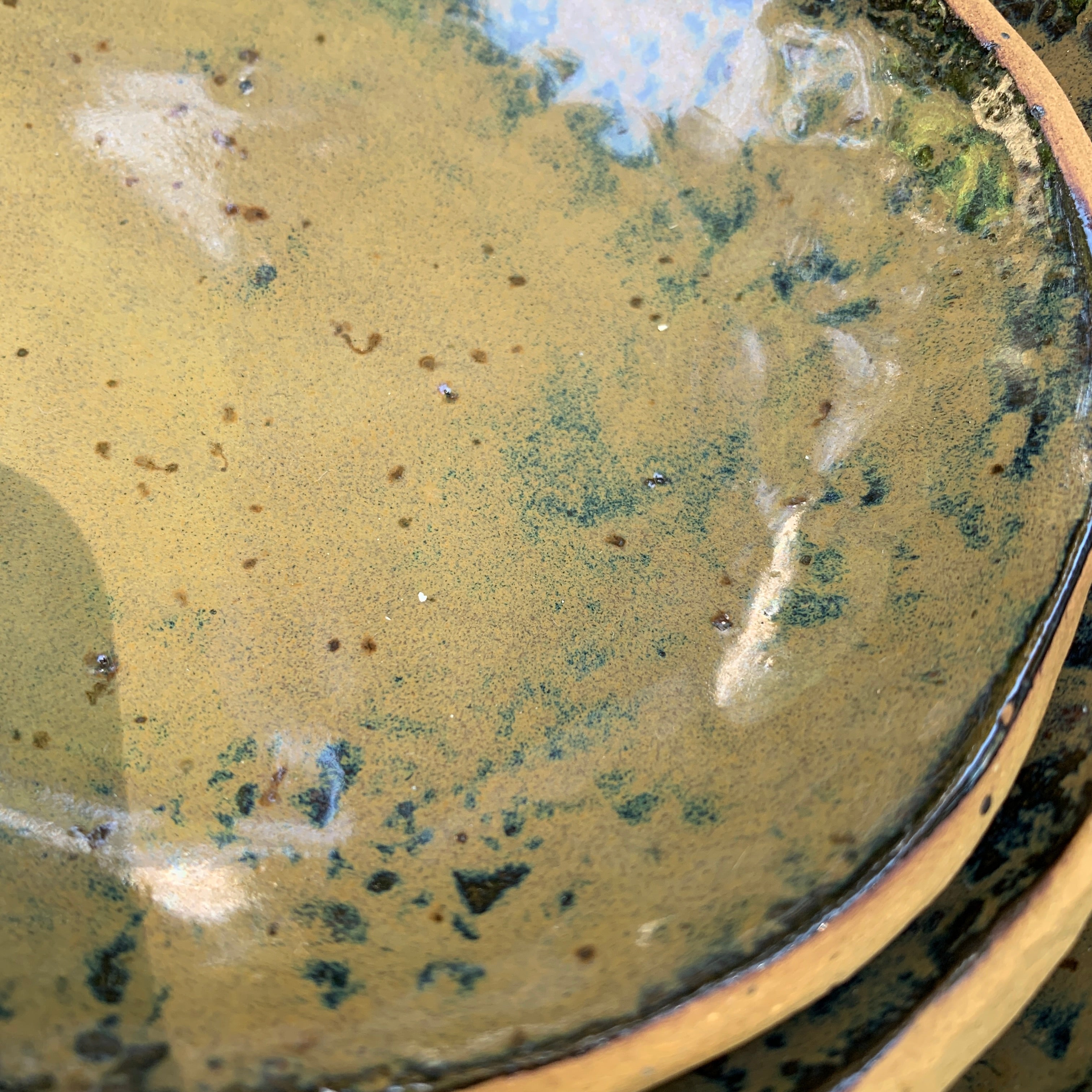 Nesting rock plates - Tiger eye