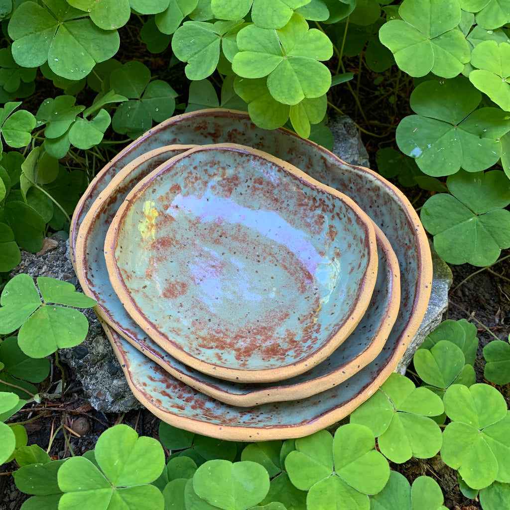 Nesting rock plates - Shino