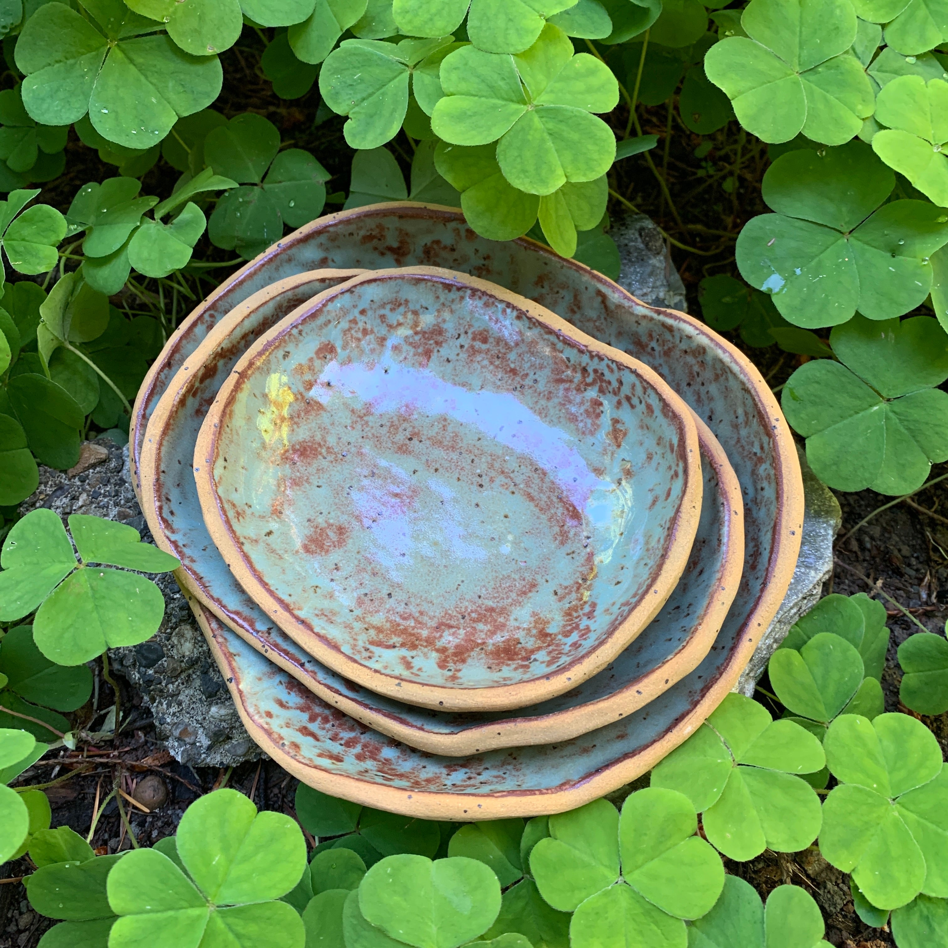 Nesting rock plates - Shino