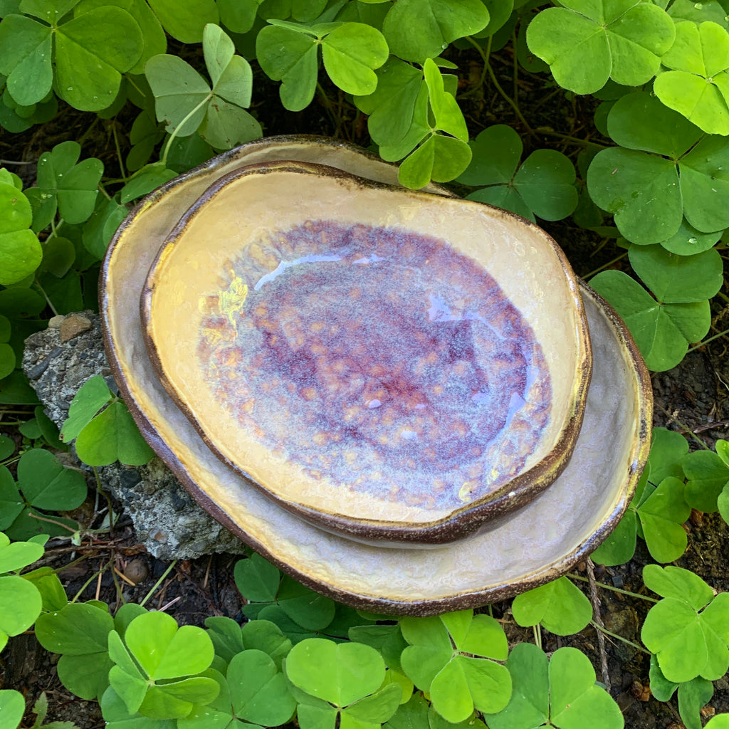 Nesting rock plates - Melot