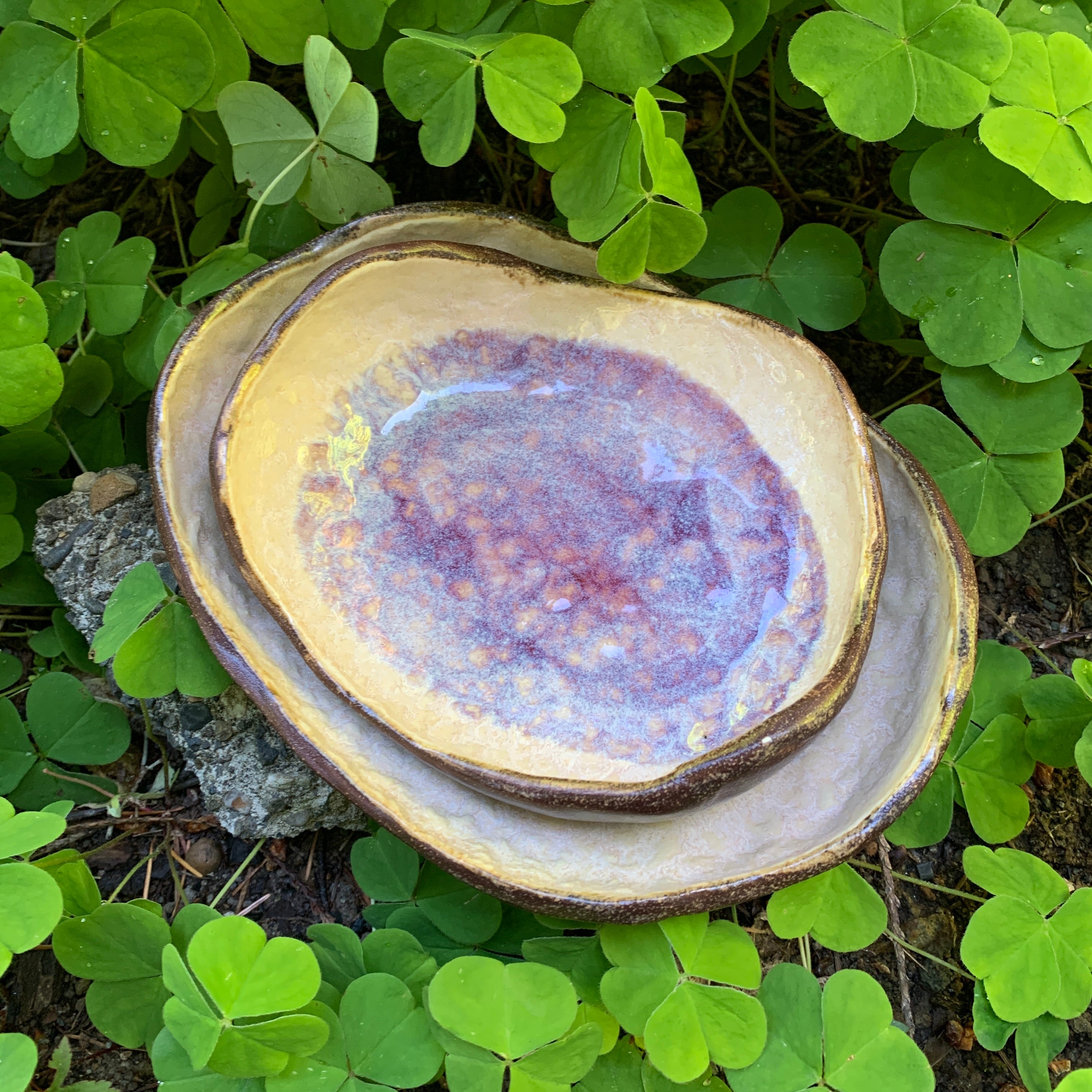 Nesting rock plates - Melot